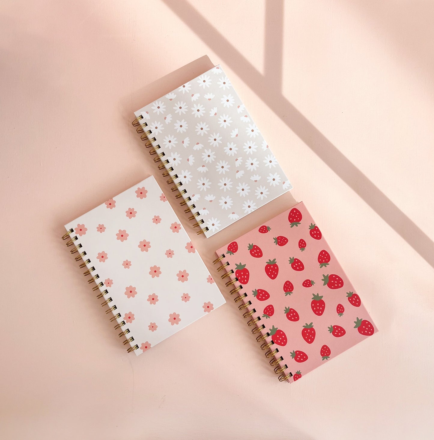 Cahier de notes "Fraises" - MÖMYboutique *frais de livraison*